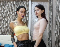 EvaXAshley's Offline Chat Room