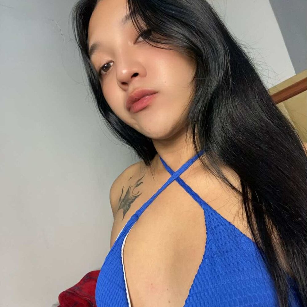 baby_zoee18 from stripchat