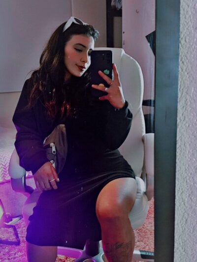 camilaa1__ from stripchat