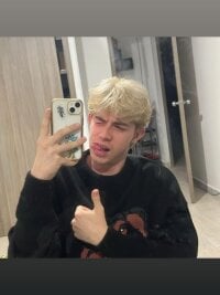 Jeiko_Loppers' Offline Chat Room