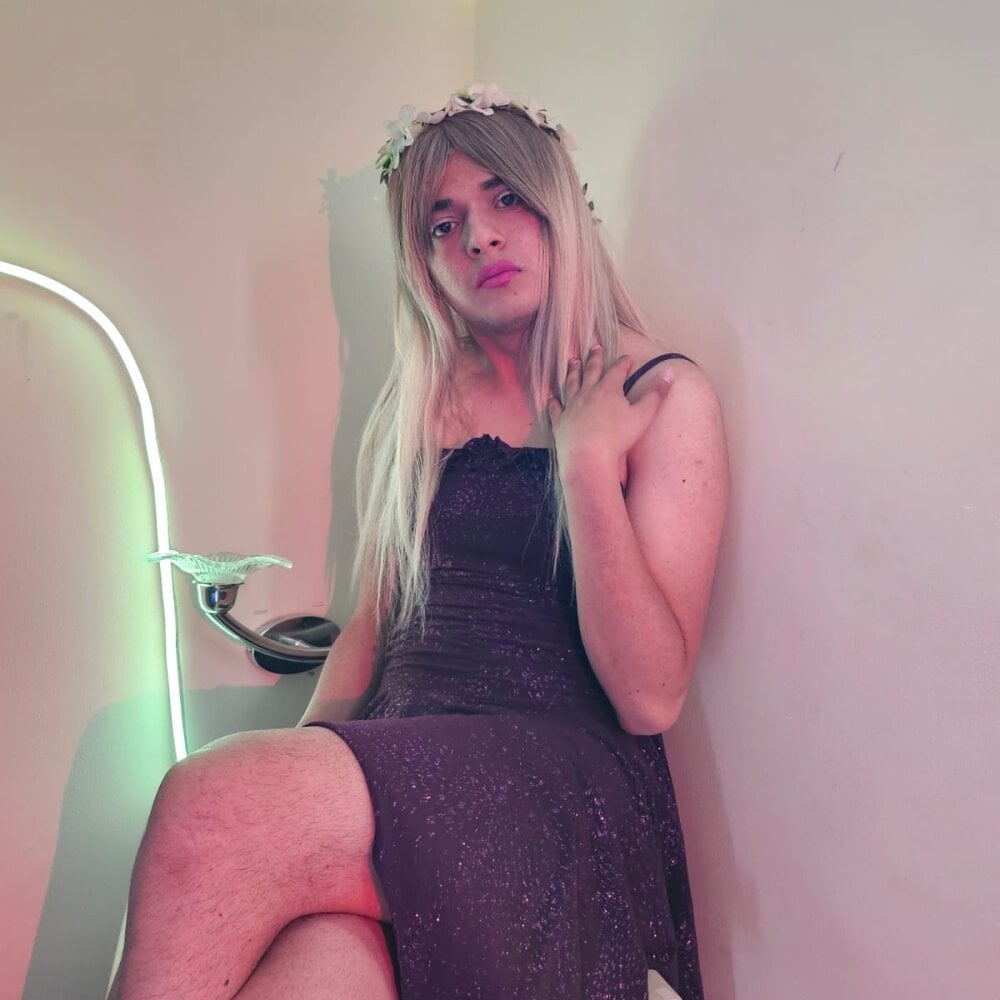 grecia_love from stripchat
