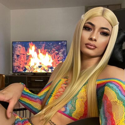 trissmom 🔁 live webcam