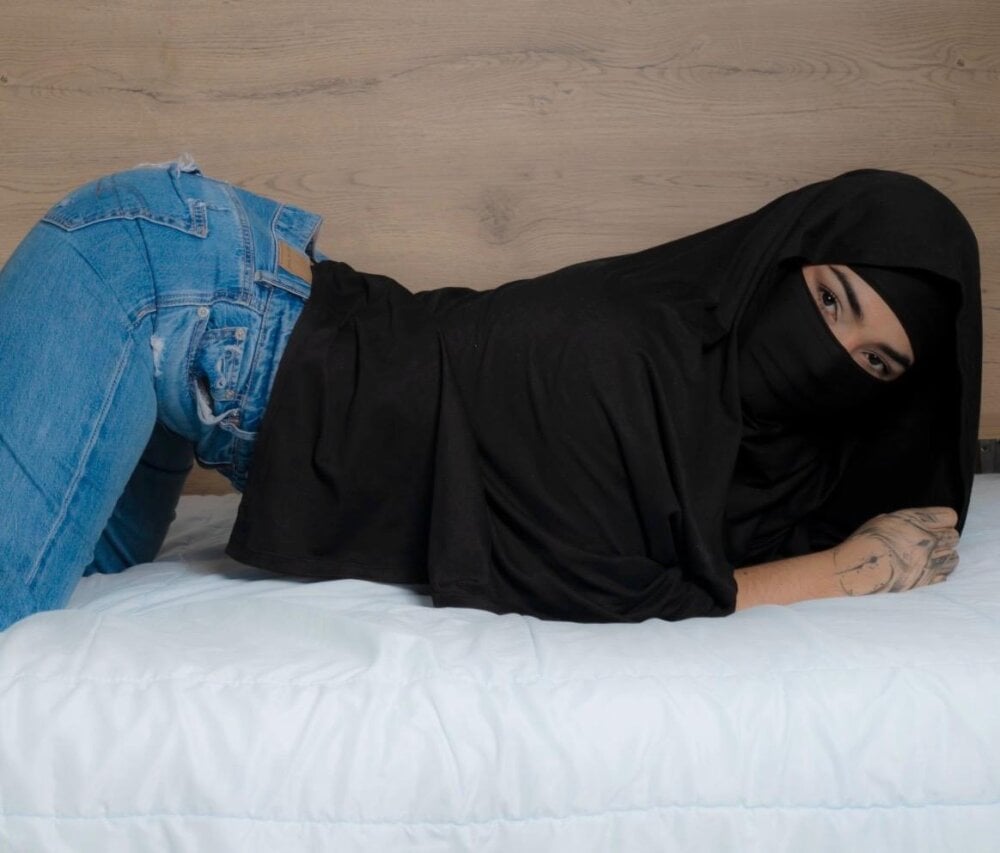 Live sex webcam photo for radiagazali #290094959