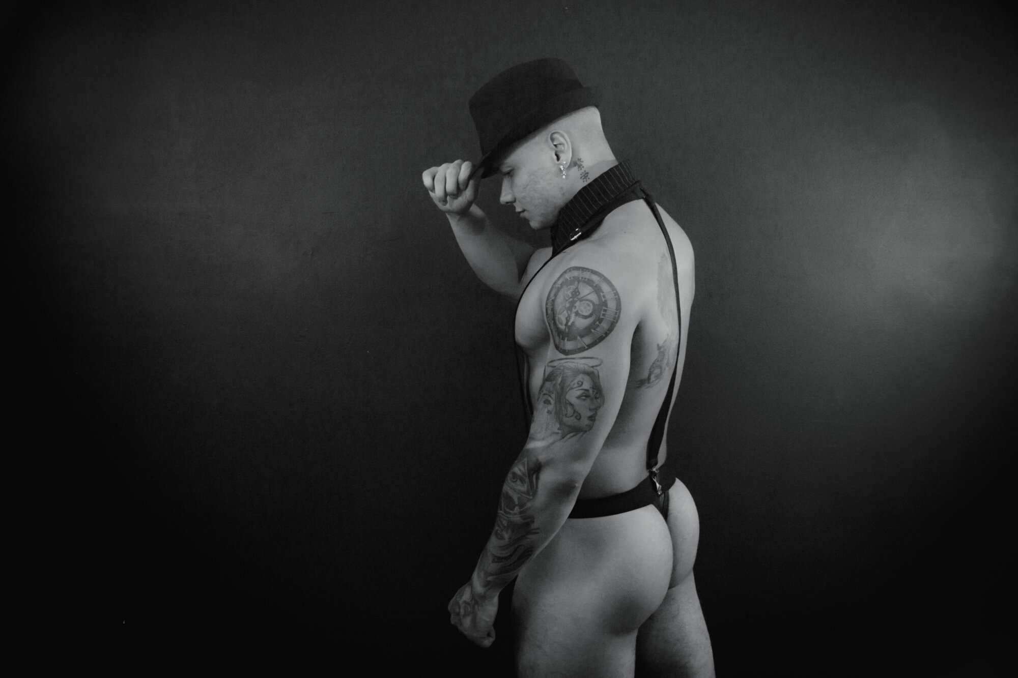 liam_west1990