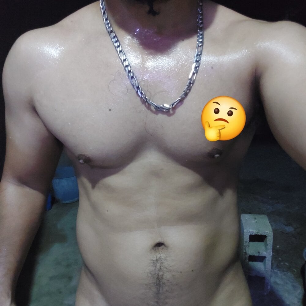 alcee490 from stripchat