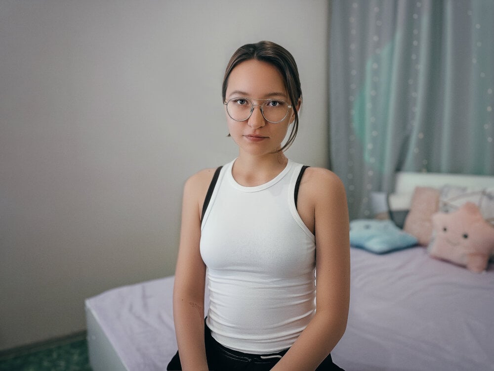 AliceYoung profile