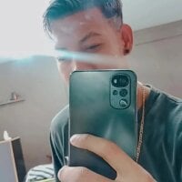 Yorlinz's webcam live show