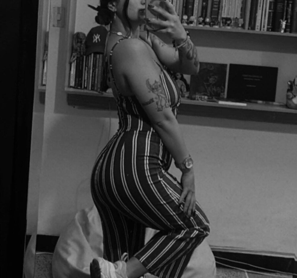 morganredds from stripchat
