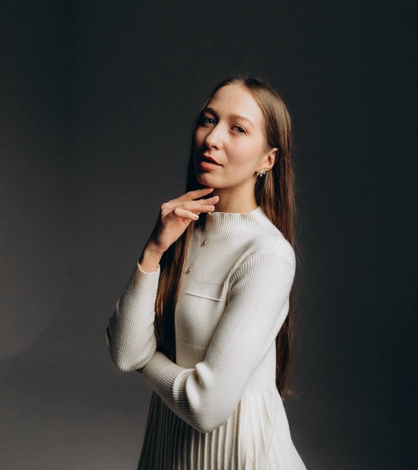 ElinHartshorne profile