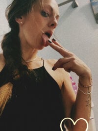 DavinaRay