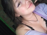 melany-melysa-girls-hot's Offline Chat Room