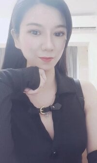 Angelababyer's Offline Chat Room