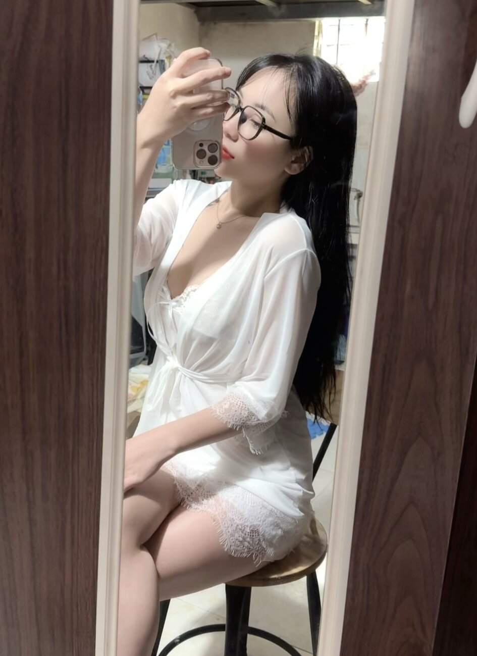 livesex.fan linh5790 livesex profile in the-devil-of-island-paradise cams