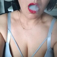 milfmomxx's webcam live show