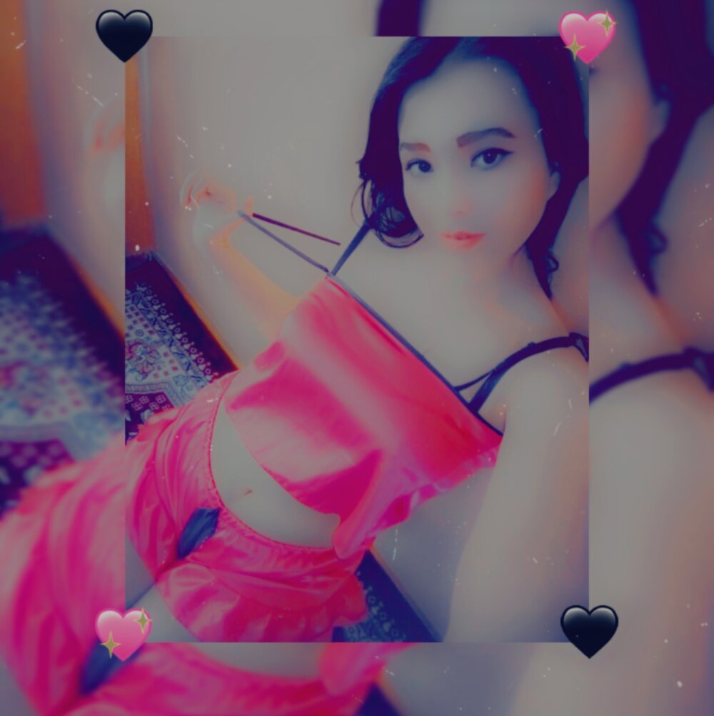 stripchat ariana55 webcam profile pic via watchgirlcam.com