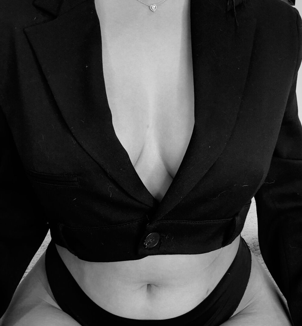 aleaa_x from stripchat
