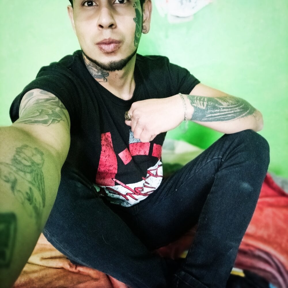 13jonjak profile
