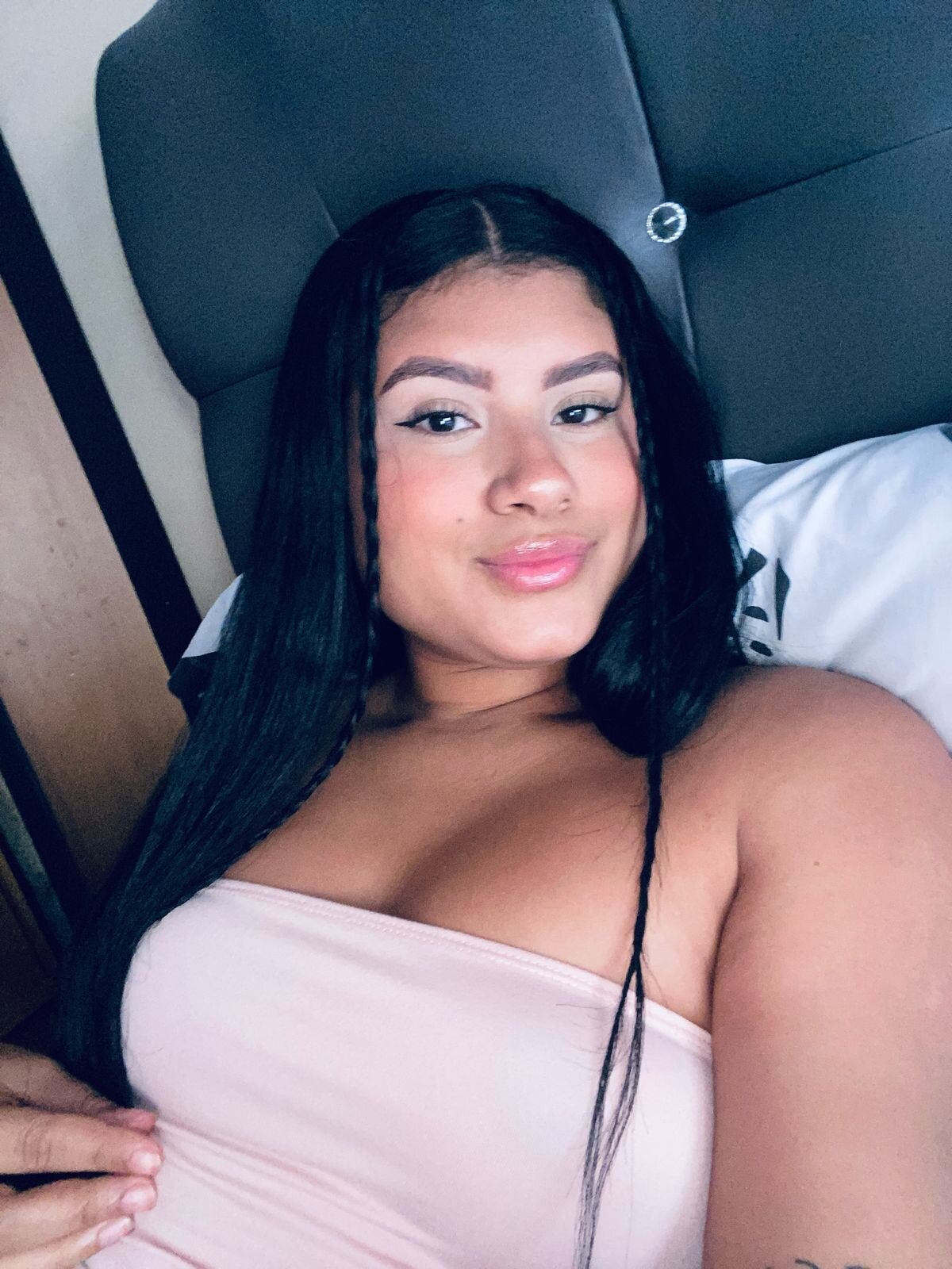 Lindabrunette_