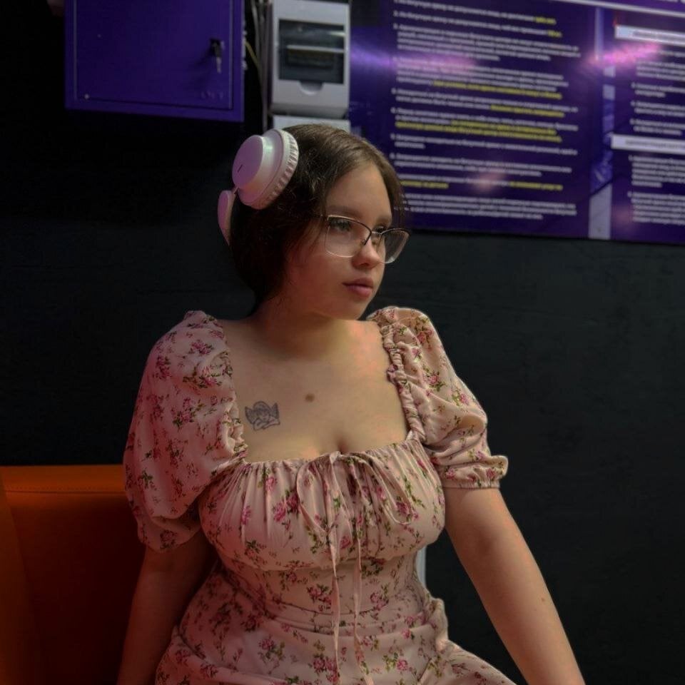 Alice_Whites