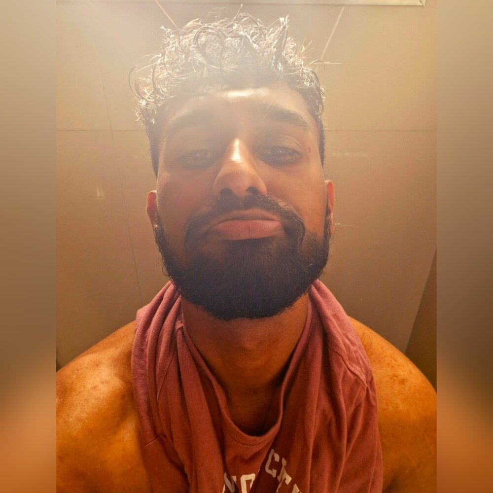 indianhunk2000 profile
