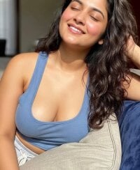 Модель lovelypriya_