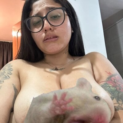 croftsmila on StripChat