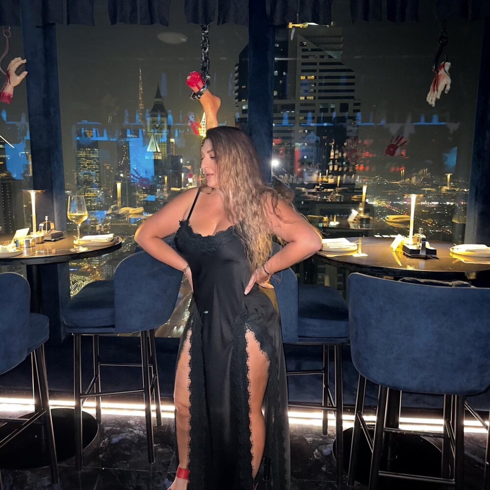 Luxarielle's Offline XXX Chat