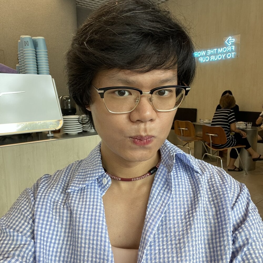 swimsuitloves' Offline XXX Chat