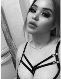sweety_witch's Offline XXX Chat
