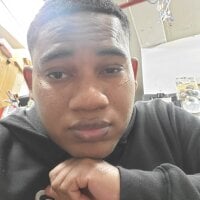 blackDominican11's Offline Chat Room