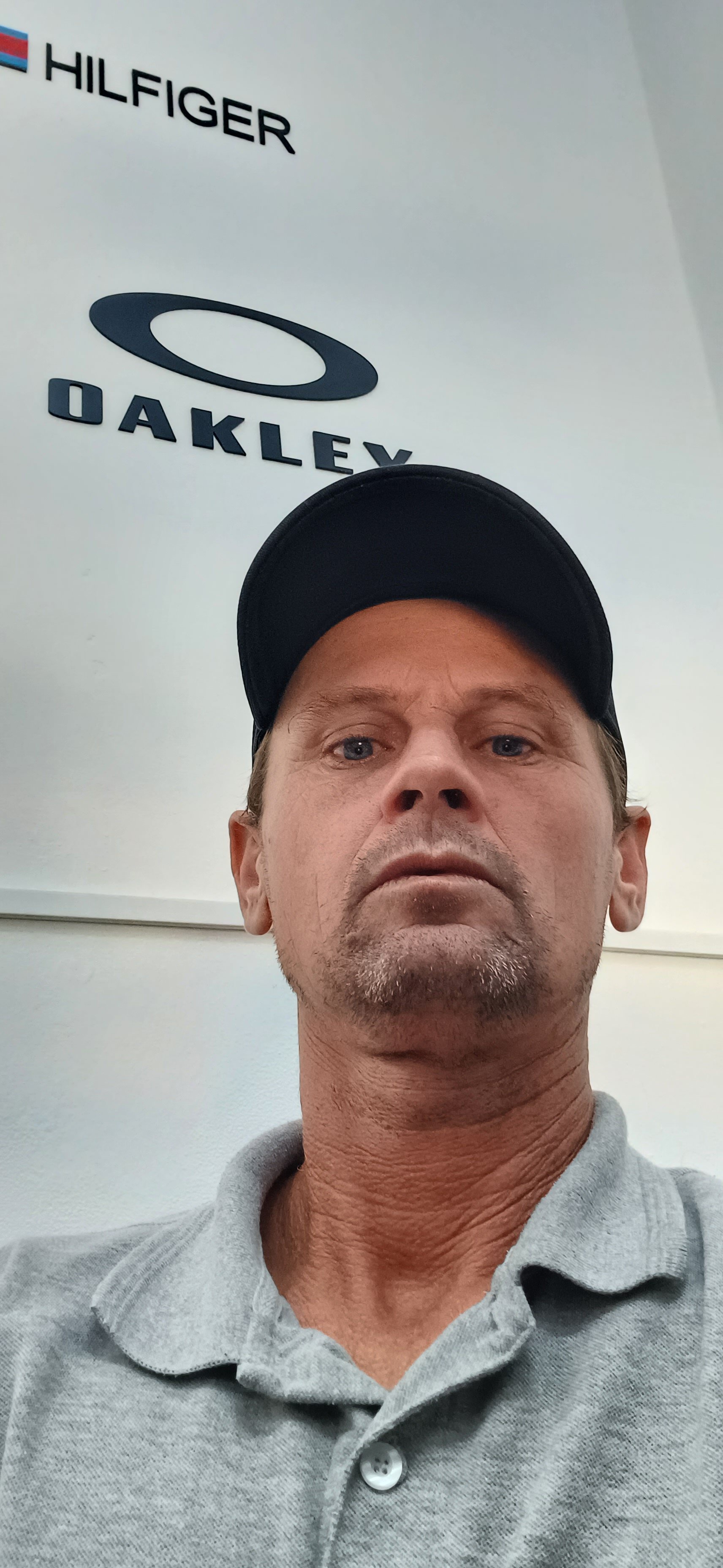 Dglo0000 live webcam