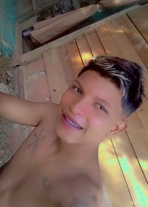 Watch Yon_m live on cam at StripChat