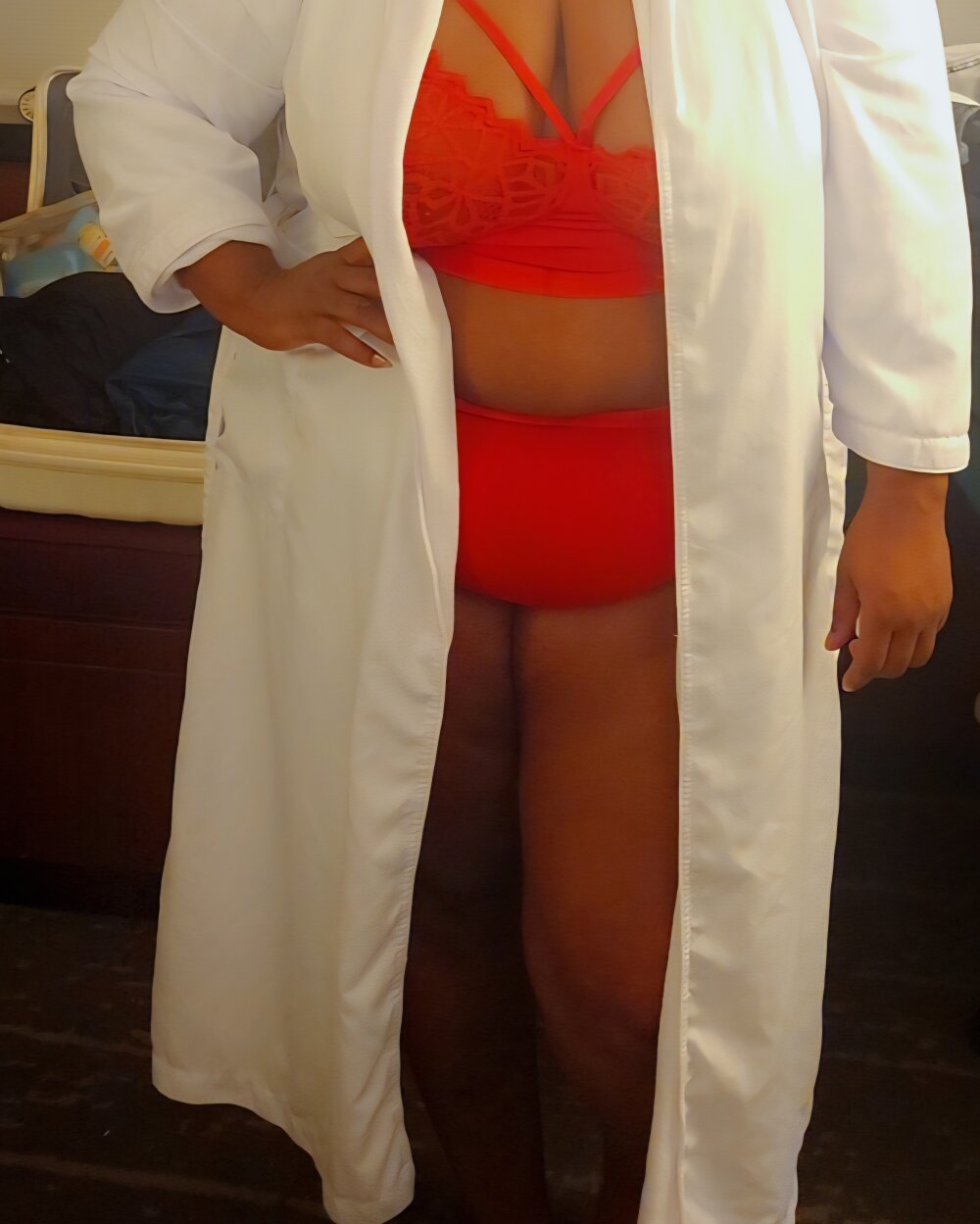 Kisssmeee1: офлайн-секс-чат