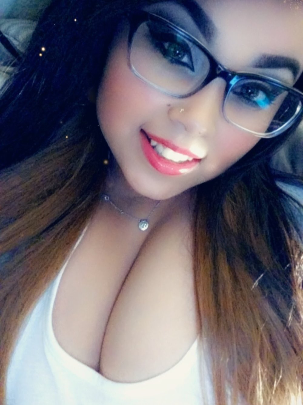 sexy_latina21's Offline Chat Room