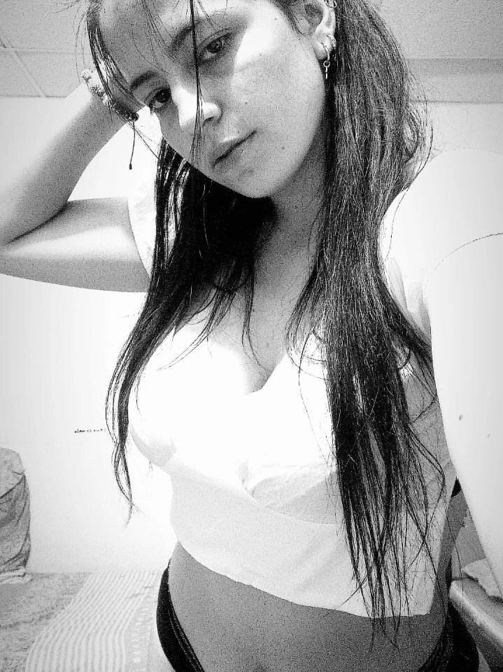 Vannessa_17 Cam Model Free Live Sex Show & Chat Stripchat