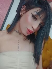 queen_kenia1's Offline Chat Room