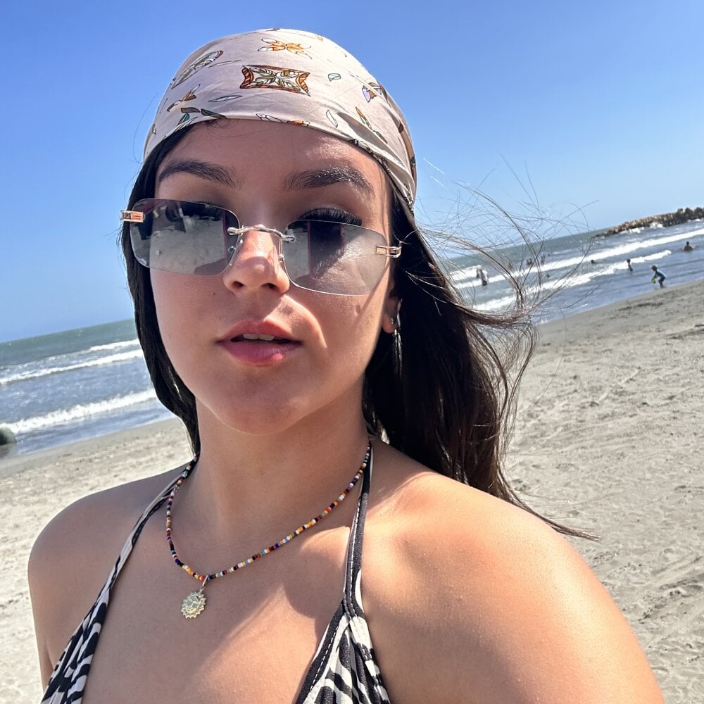 bestlivesexchat.com ridin_nice livesex profile in off-the-planet cams