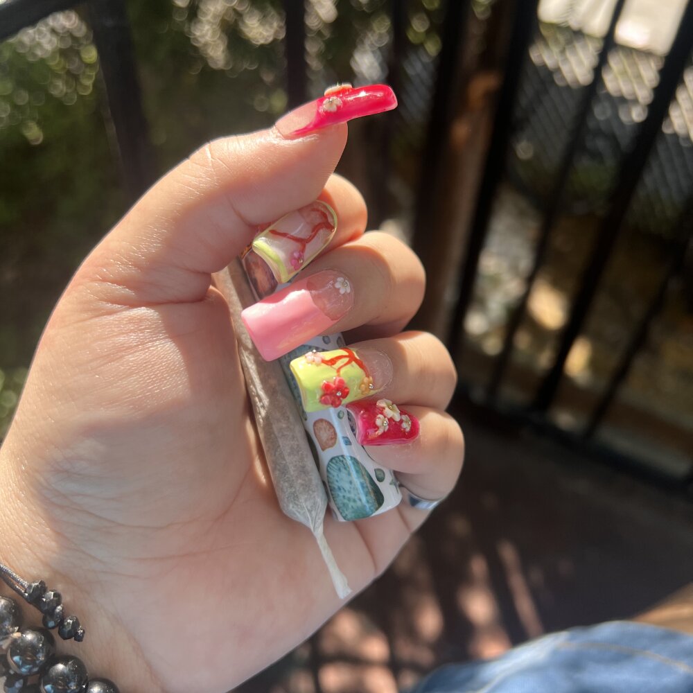 Live sex webcam photo for PapaKushBush #289516359