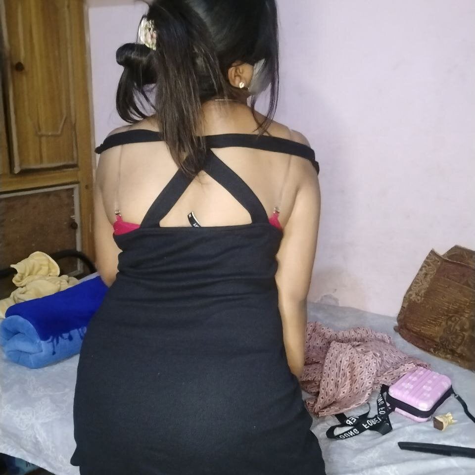 Priya_Strip