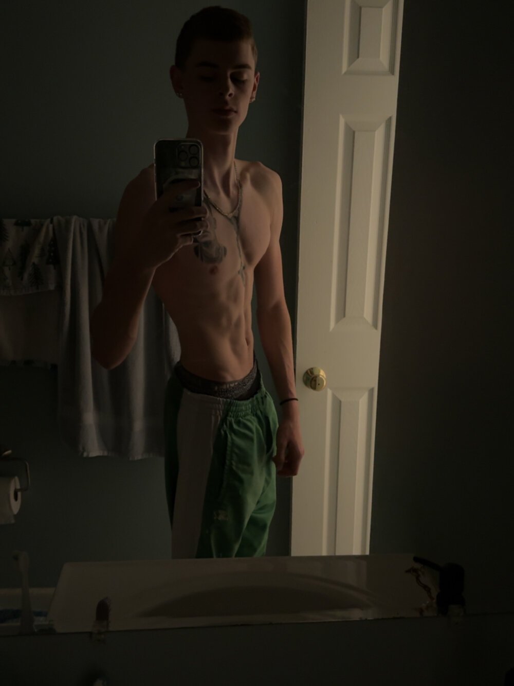dickhead100 profile