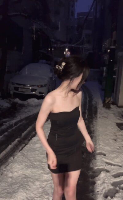 elivecams.com kimgilra livesex profile in ethnicityasian cams
