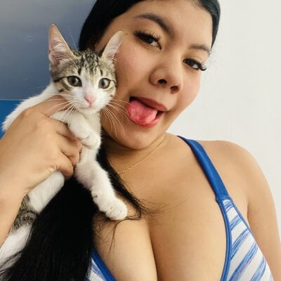 Alissonanni Female Newblackhair Free Cam Chat