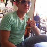 pipelingiraldo's Offline Chat Room