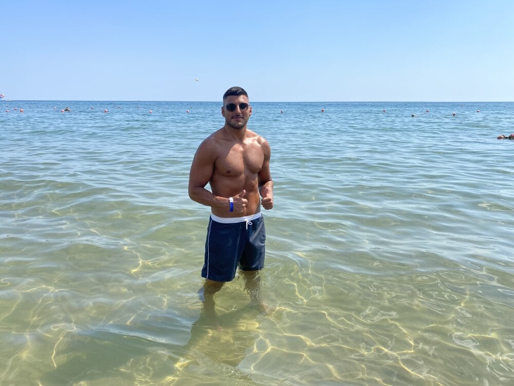 ger_athletic from stripchat