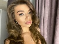 RowenaFreestone's Offline Chat Room