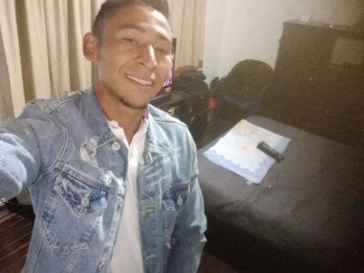 Fernando-duque Free Live Webcam Show & XXX Chat | xHamsterLive