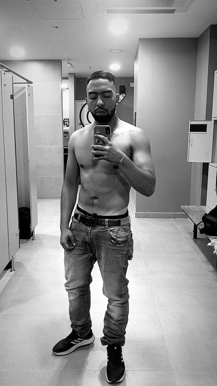 Dereck_Lucky44