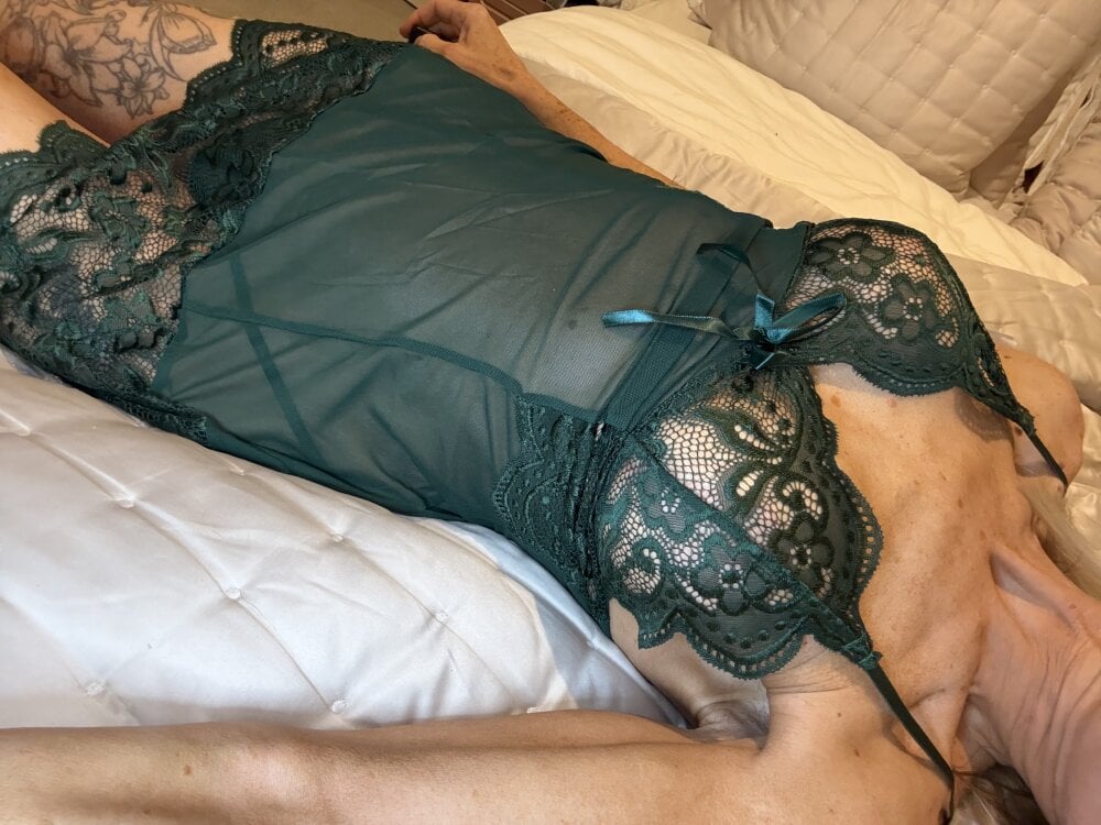 Mesmerising_MonroeX