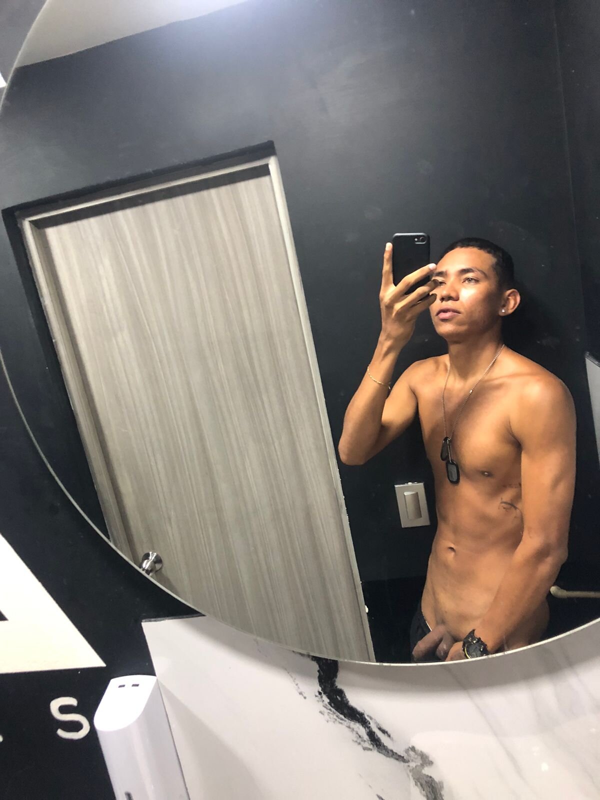 Roderick_lebron