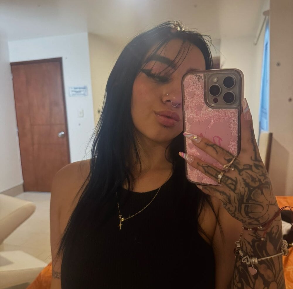 Lue_Moore_ profile
